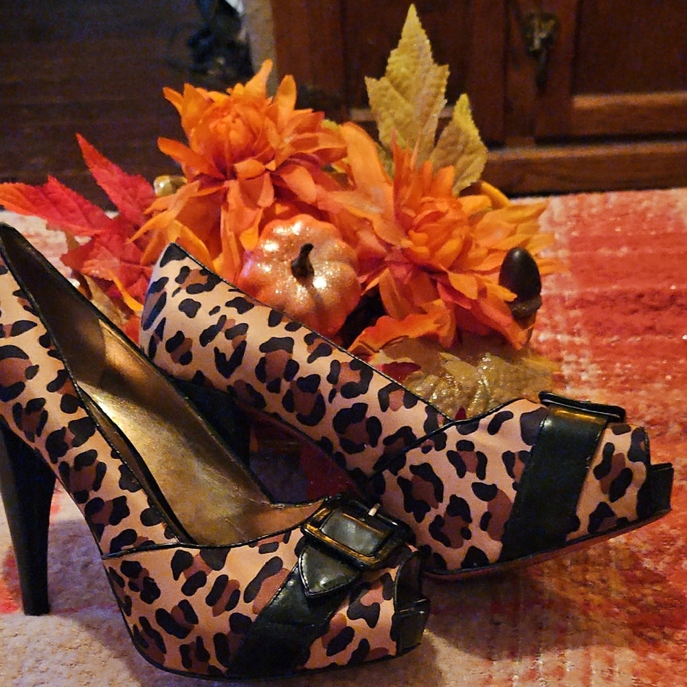 Paris Hilton Leopard Print Peep Toe Heels with Black Accents And Buckles